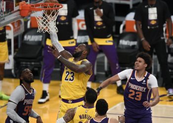 Comisionado de la NBA anuncia que 96 % de los jugadores están vacunados contra la COVID-19