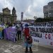 Policía desaloja con gases protesta indígena contra minera suiza en Guatemala