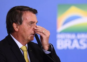 Bolsonaro tilda de «payasada» a comisión que pidió inculparle por gestión de pandemia