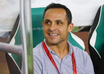 El entrenador del filial, Sergi Barjuan, técnico provisional del Barcelona