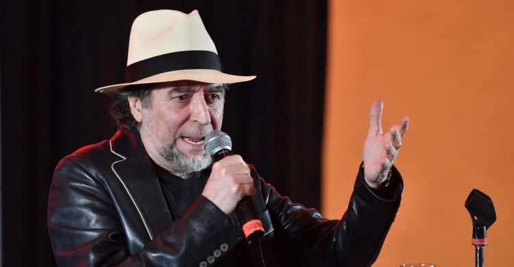 Cantautor español, Joaquín Sabina, descarta volver a los escenarios mientras haya restricciones por la COVID-19. FOTO/ AFP.