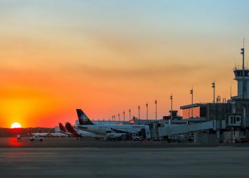 El aeropuerto de El Salvador contará con 23 posiciones para aeronaves