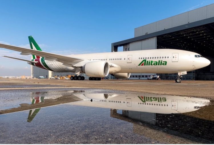 En 2020, Alitalia registró pérdidas por 2 millones de euros ($2.32 millones) al día. Foto / AFP.