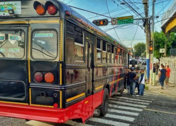 Persona muere atropellada por autobús de ruta 44 en Mejicanos