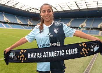 La salvadoreña Samaria Gómez fue presentada como nuevo fichaje del Havre Athletic Club de Francia