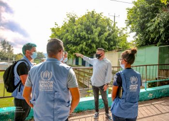 Representantes de ACNUR realizan visita a CUBO de colonia IVU, en San Salvador