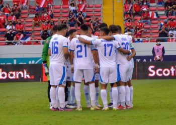 Hugo Pérez, seleccionador nacional: «No puedo decir que solo porque le ganamos a Panamá ya somos alguien»