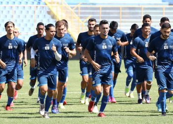 La Selecta se aferra al Cuscatlán en su duelo de esta noche ante México