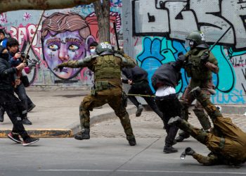 Un fallecido tras violenta manifestación en Chile