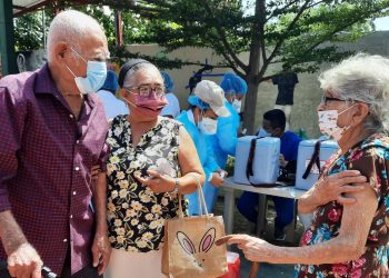 Adultos mayores se colocaron la tercera dosis en San Rafael Obrajuelo
