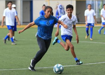 Futbolista Samaria Gómez ya está en Francia para firmar con su nuevo equipo