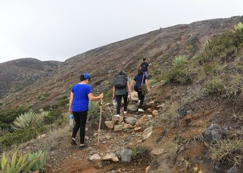 Ascenso al Ilamatepec en solidaridad con mujeres que padecen cáncer de mama