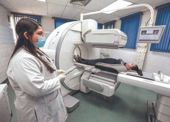 La inversión en salud y educación para el 2022 cumple con estándares internacionales en El Salvador