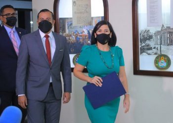 Gobierno de El Salvador continúa apoyando a sectores afectados por COVID-19