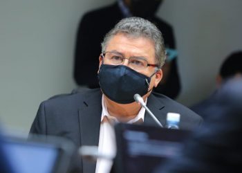 Roberto Rubio, director ejecutivo de FUNDE, confesó que existían dos modalidades para la entrega de «estipendios»