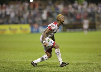 De la mano de Jomal Williams Firpo se impuso al Chalatenango en la caldera del diablo