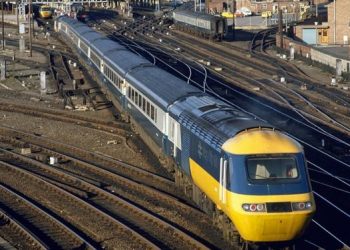 Varios heridos en Inglaterra tras un accidente entre dos trenes