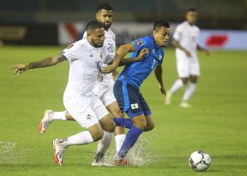 La Selecta viaja este viernes a Costa Rica con la duda de Eriq Zavaleta