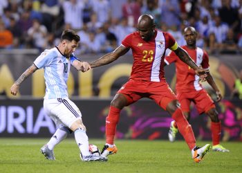 Felipe Baloy, excapitán de la selección de Panamá: «El Cuscátlan es un estadio bastante complicado, que pesa»