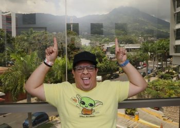 «Los jóvenes tenemos el derecho y el deber de construir un El Salvador bonito»: Armando Regalado, «El Gordo Sabor»