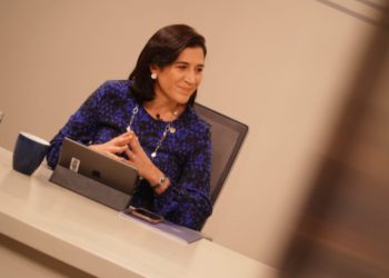Salvadoreños podrán importar productos hasta por $300 sin pagar aranceles