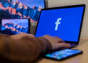 ¿Por qué Facebook quedó paralizado mundialmente durante horas?