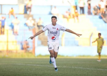 Alianza olvidó la eliminación de Liga Concacaf con goleada sobre Limeño