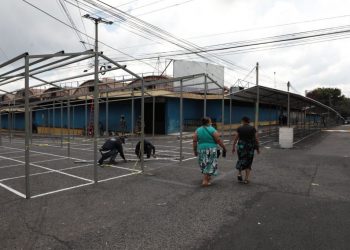 Ayudas de hasta $1,000 para vendedores afectados por incendio en mercado San Miguelito