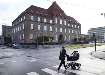 Dinamarca volverá a introducir el pasaporte sanitario dos meses después de suprimirlo