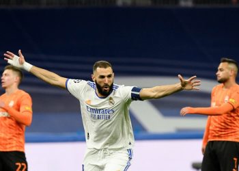 Real Madrid derrota 2-1 al Shakhtar con un doblete de Benzema