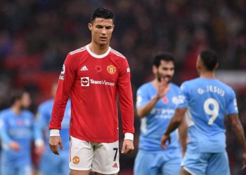 Manchester United sufre nuevo golpe de realidad ante un City superior