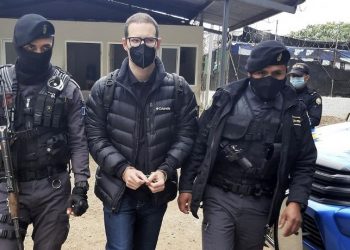 Jueza de EE. UU. deniega libertad bajo fianza a hijo del expresidente panameño Martinelli