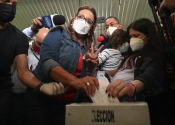 Xiomara Castro lidera conteo preliminar de votos en presidenciales de Honduras