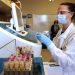 Agencia europea estudia posible autorización de vacuna anticovid de Novavax
