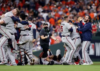 Bravos se proclaman campeones de la Serie Mundial de béisbol al vencer 7×0 a los Astros