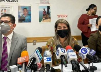 Defensor de exfuncionarios corruptos del FMLN está en caso de hermanos Guerrero
