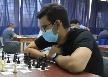 Daniel Arias lidera el Abierto Puntuable de Ajedrez