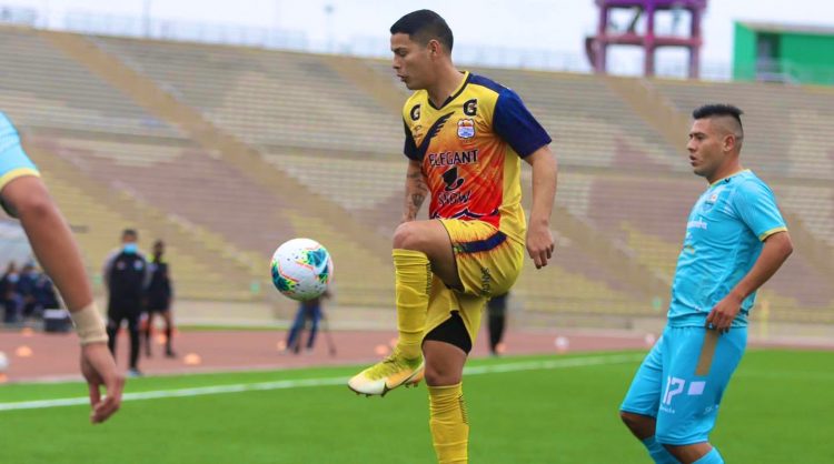 Kevin Santamaría, en un partido con el Chavelines. Foto Chavelines