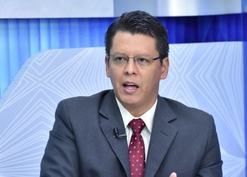 «Autodenominados ‘defensores de la democracia’ ya ni disimulan» para defender a Norman Quijano: presidente Bukele