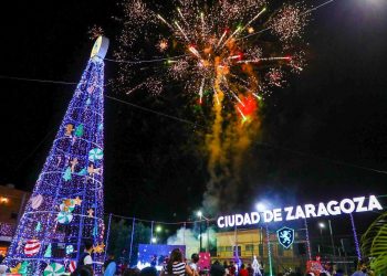 Zaragoza inaugura su Villa Navideña para llevar magia y diversión a las familias