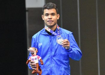 Uriel Canjura aporta otra medalla de plata para El Salvador