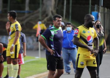 Mario Elías Guevara preocupado por el bajón de algunos jugadores