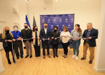 Salvadoreños en Manhattan, Nueva York, estrenarán nuevo consulado