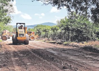 Fovial lleva a cabo trabajos en la calle a Yayantique, La Unión