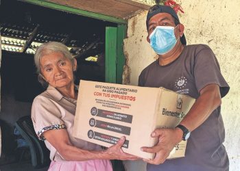 Gobierno entrega paquetes de alimentos en Joateca, Morazán