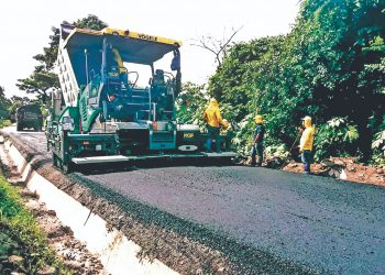 Trabajos en calle a cantón El Zapote de Sonsonate, llevan un 60 %