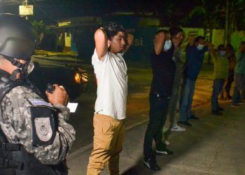 Policía Nacional Civil ejecuta un despliegue en todo el territorio salvadoreño para capturar delincuentes
