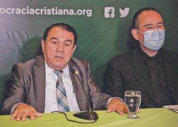 Rodolfo Párker, Guadalupe Martínez y cinco exdirigentes son expulsados del PDC