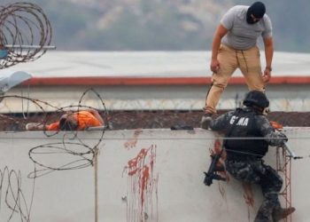 Nueva masacre en la cárcel de Guayaquil deja «alrededor de 68 asesinados»