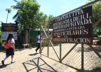 Textiles Giulianna defiende la legitimidad de sus tierras en la Normandía, en Jiquilisco